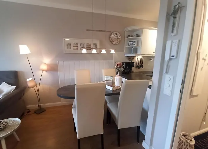 Strandhotel - 37 4* דאהמה